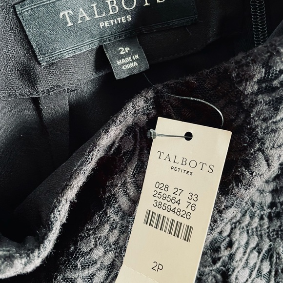 Talbots Scallop Lace Black Skirt. - Picture 2 of 11